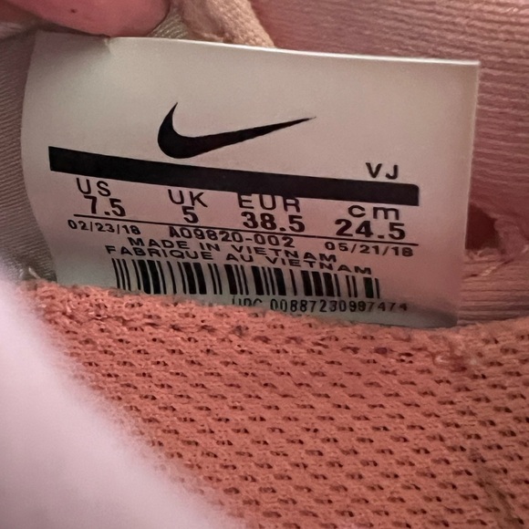 Nike Women's Pink and Cream Sneakers - Picture 4 of 4